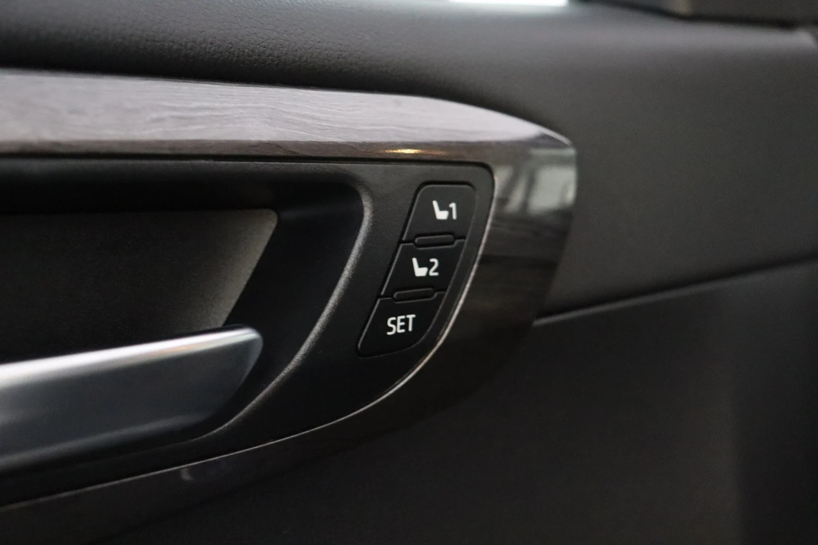 Car Image - 5gL9KyvvdvDW87riemua7H