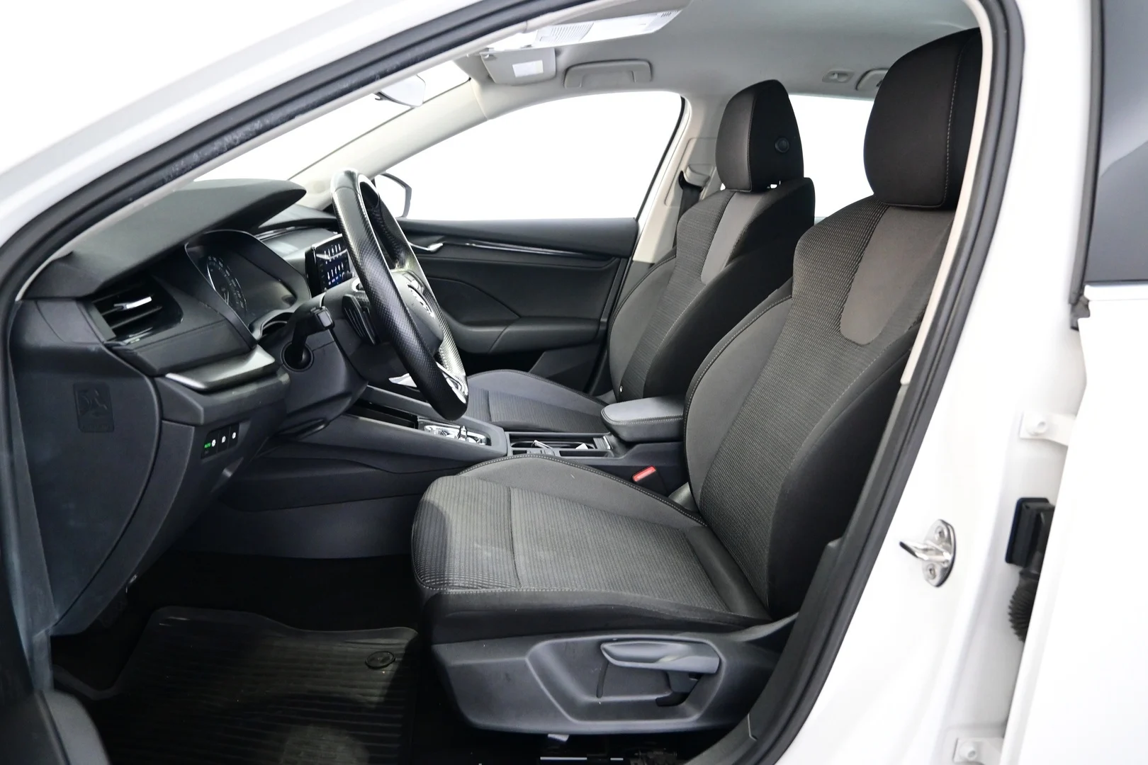 Car Image - 6i8tVTE0tFnBeZd41vC8Ih