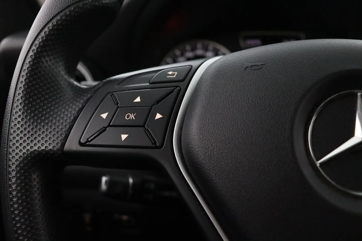 Car Image - 51cRJykF0GJrmlodiHgir0