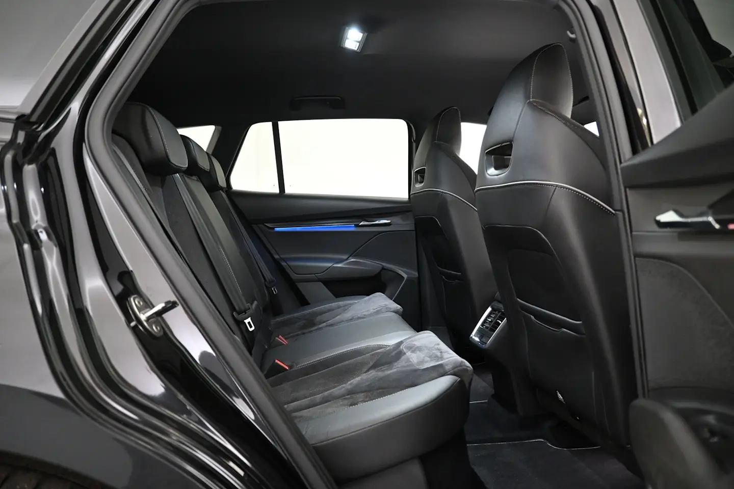 Car Image - 5MFQQlVuCvIGzN1RT7m8t9