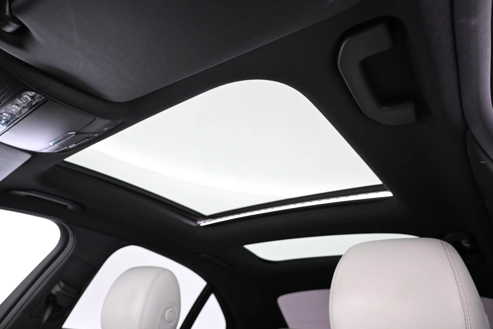 Car Image - 4p2JNSYmC5nopIULj7WLo7