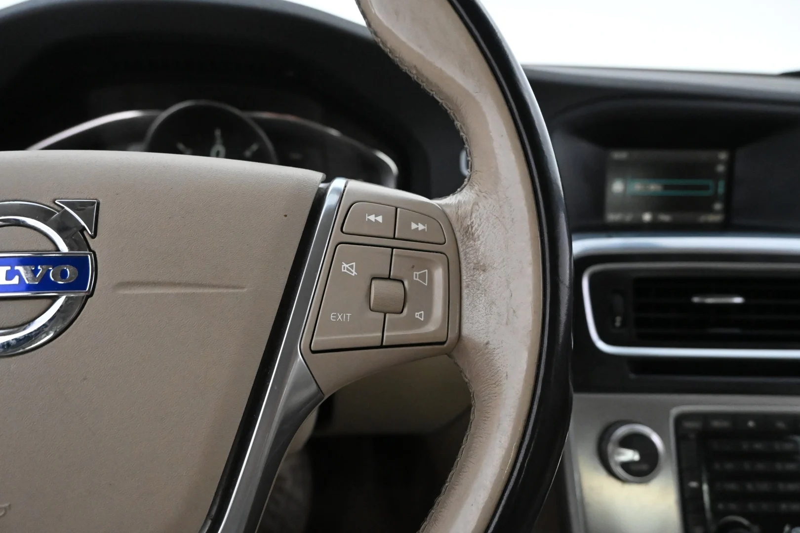 Car Image - kGJS473y6Cvb5cy8QhDmN