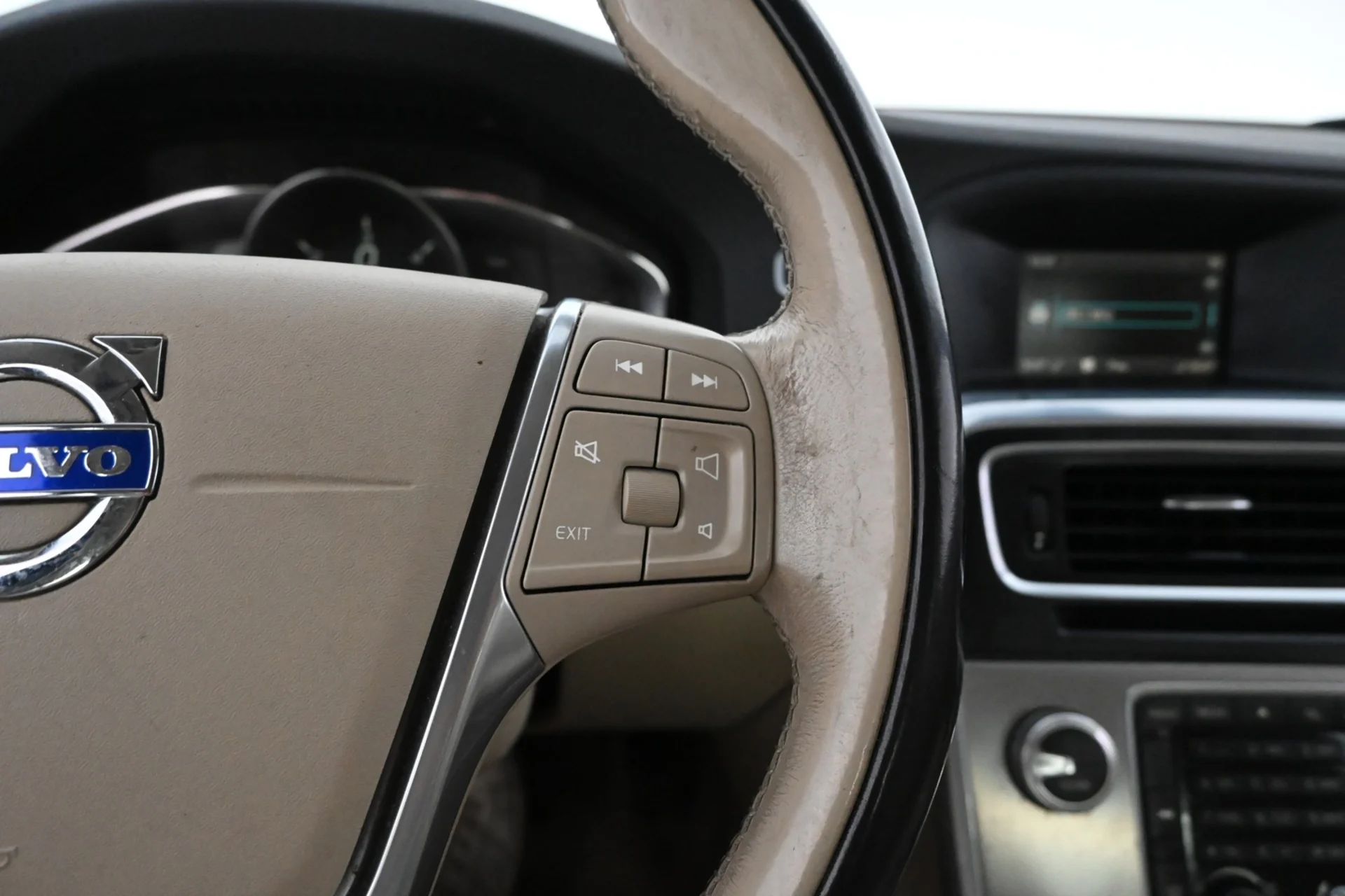 Car Image - kGJS473y6Cvb5cy8QhDmN