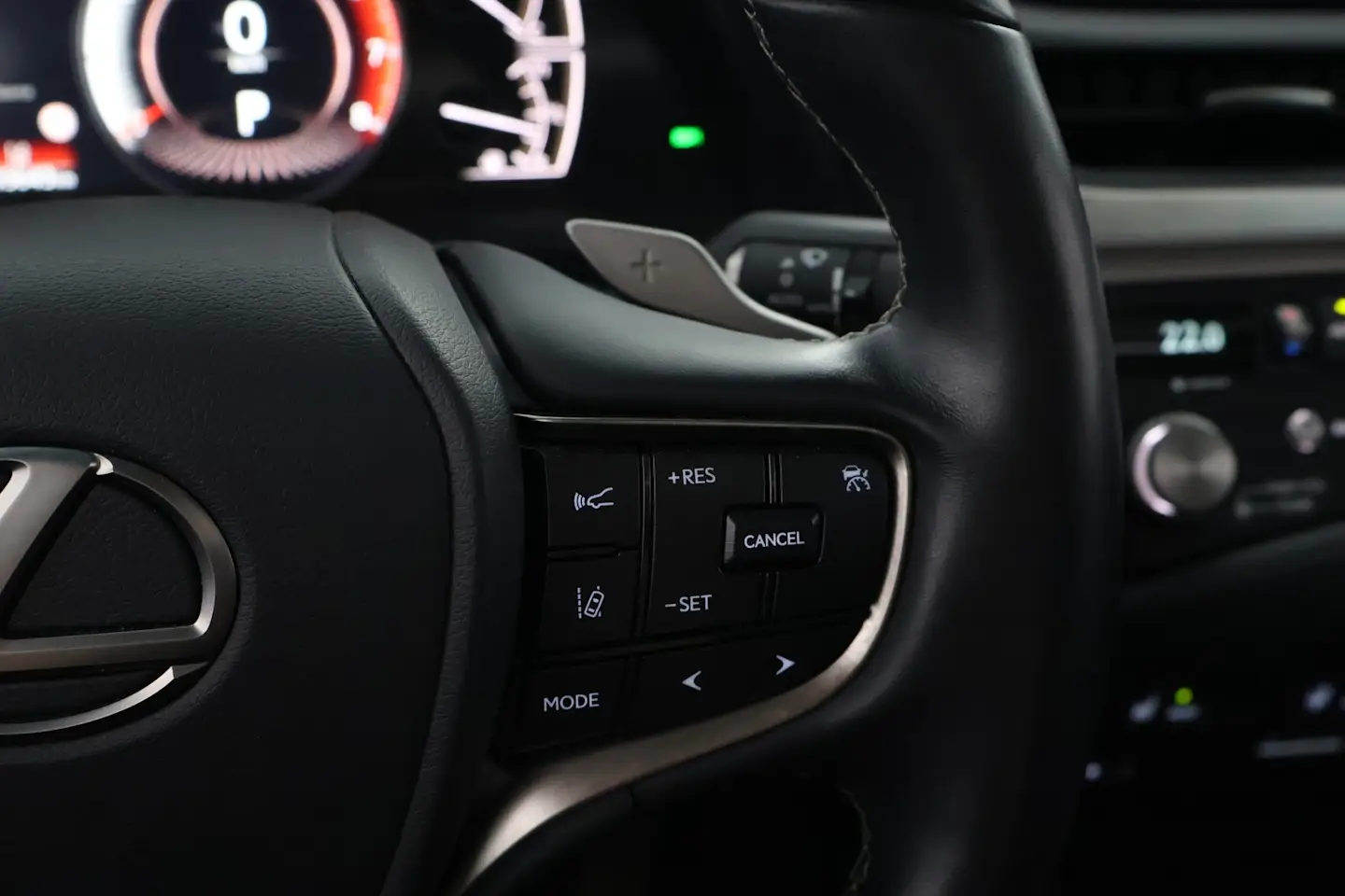 Car Image - 2sTLXuIUQt5Rx2GIwdN48F