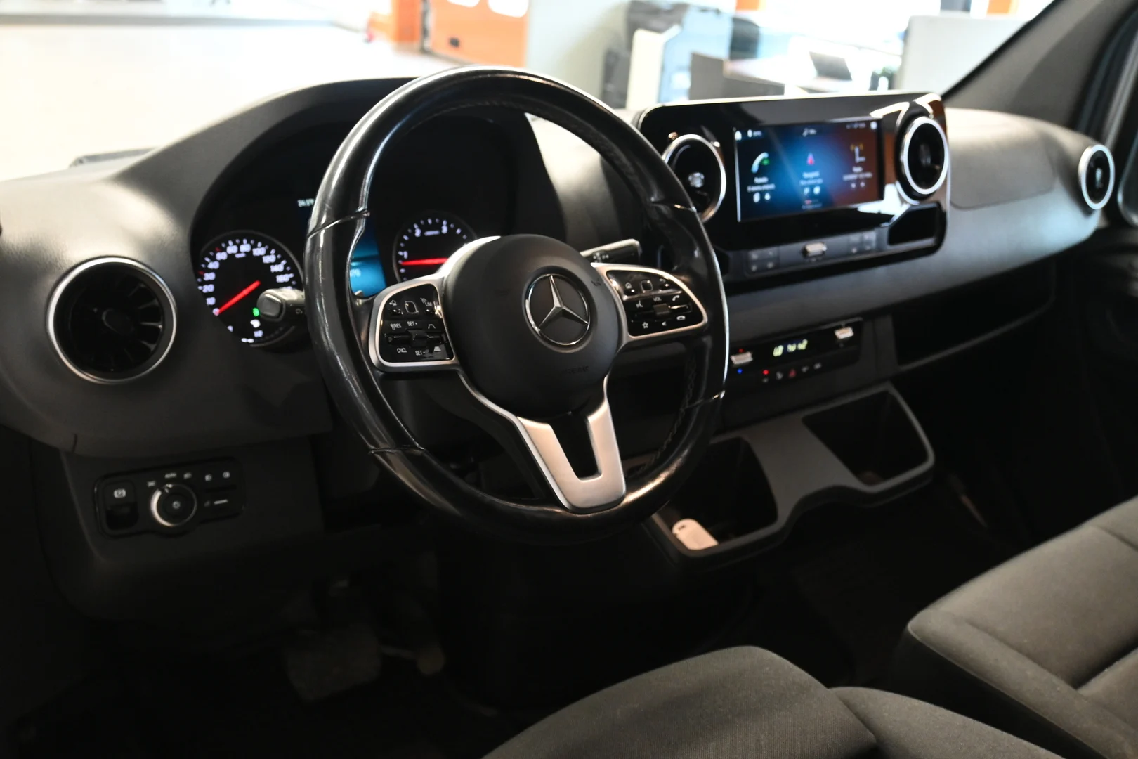 Car Image - 2OwdtUXIyZ3hE4dmDeA13K