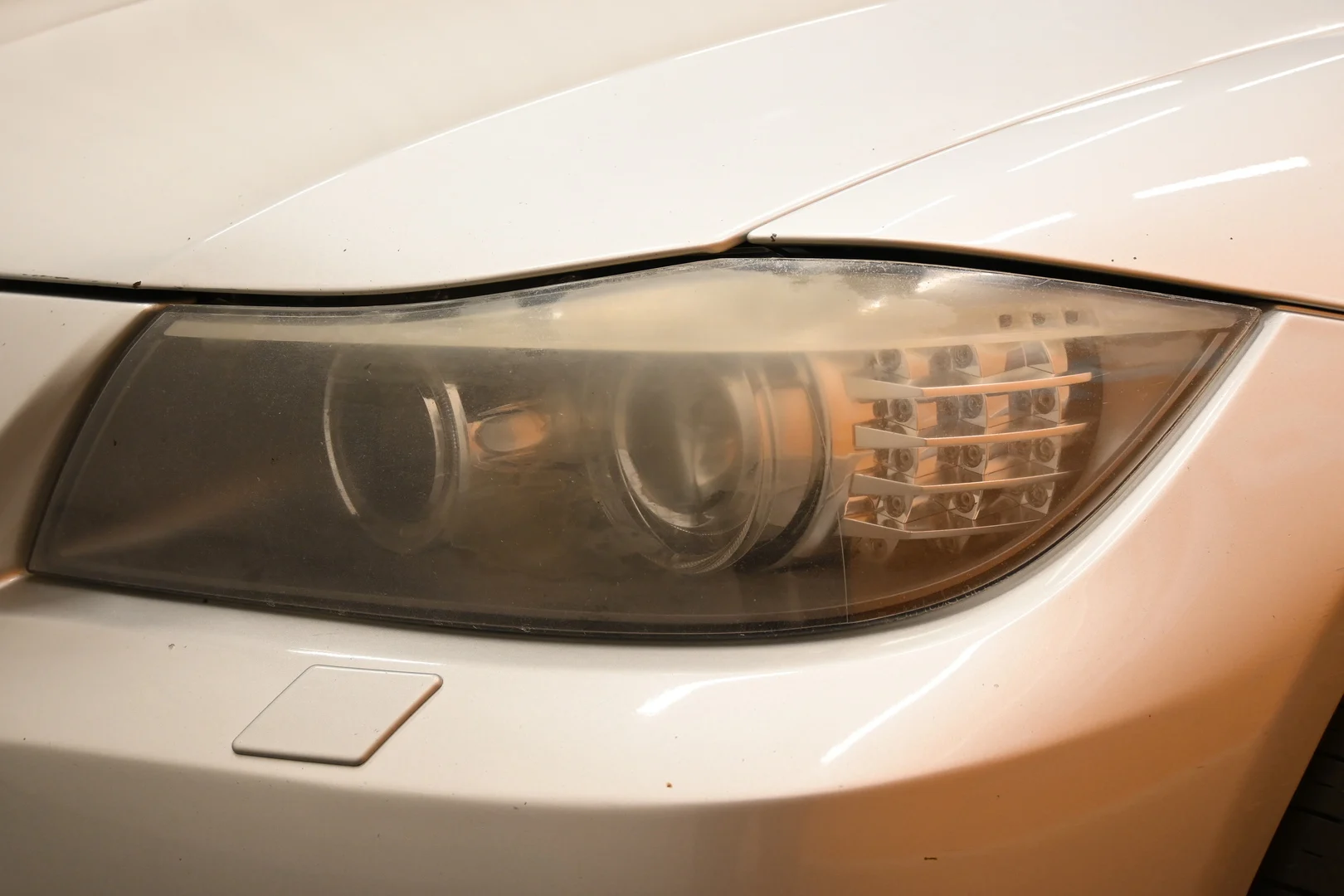 Car Image - 7fZ1FF0h4xasxzhyzMK6jh