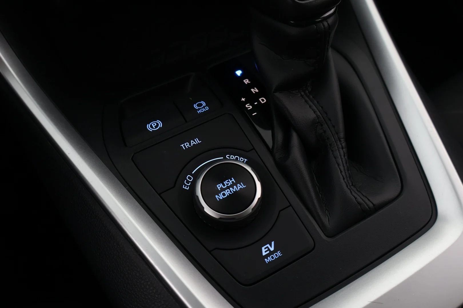 Car Image - 1yHpQxzFO3jfSiNSc350wj