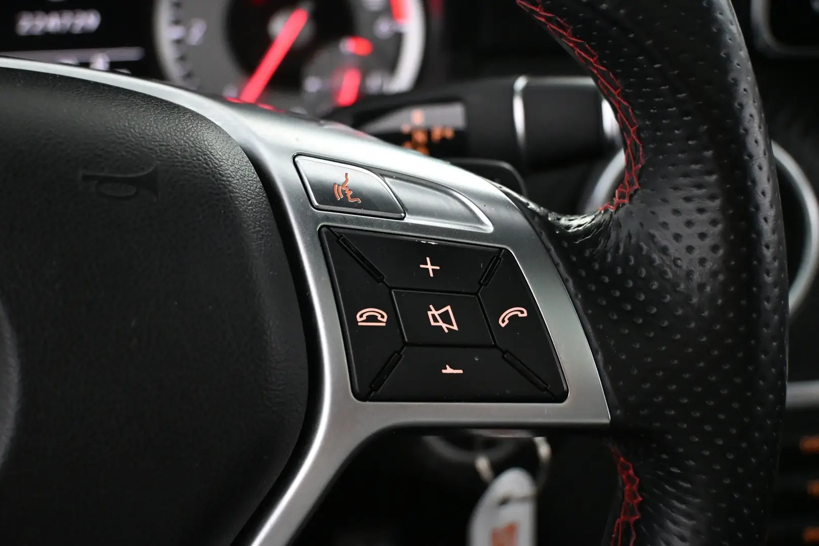 Car Image - VmL7blPMwk2ScW4DVkJGO