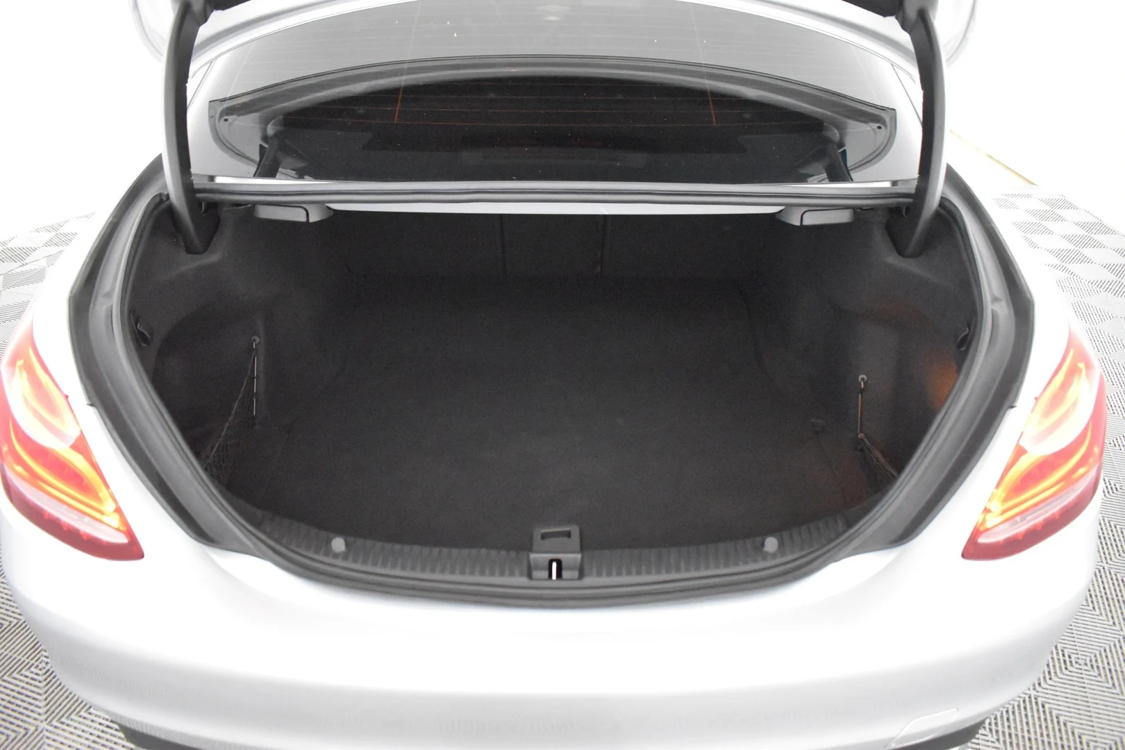 Car Image - 5BGD2l4av8i6iC9ysThQgp
