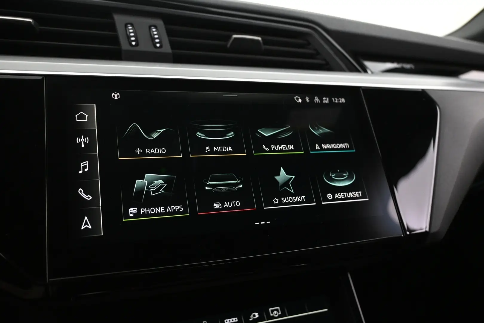 Car Image - 2LU8zTURWrBpoe0tWrrnM1