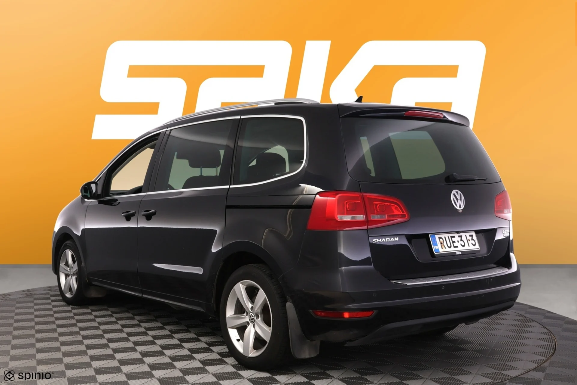 Car Image - q7E2zPZMD7lno2XxLv51q