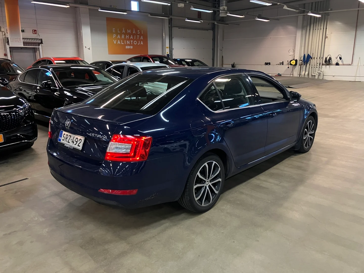 Car Image - 6UzHSvDMTun80Tiy4eToDN