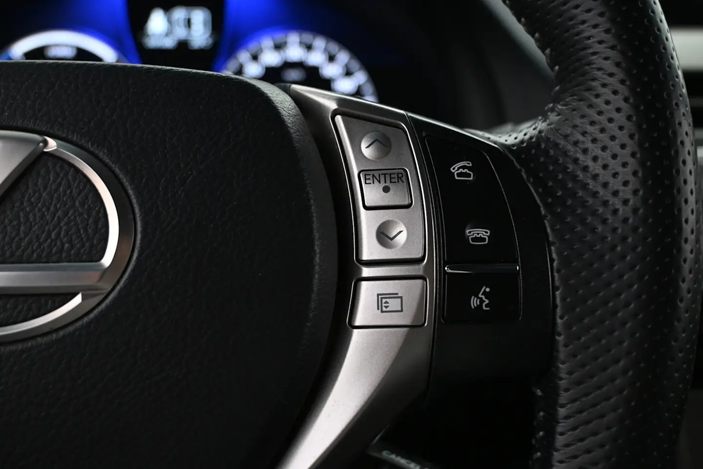 Car Image - 4wtU29RGguBYnfXaAIEGP6
