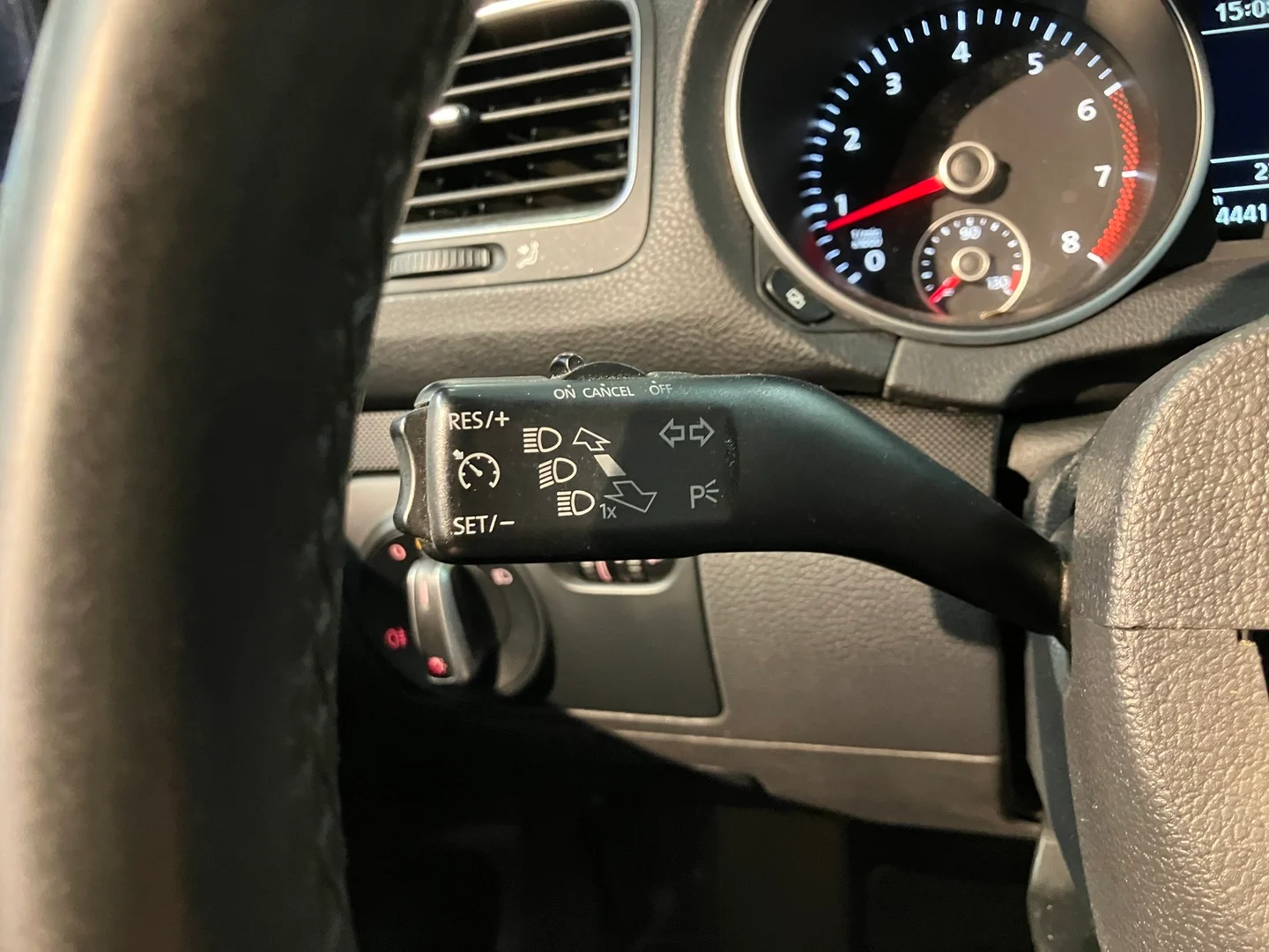 Car Image - 4xbD6PStkUpCTHzdvLOHQH