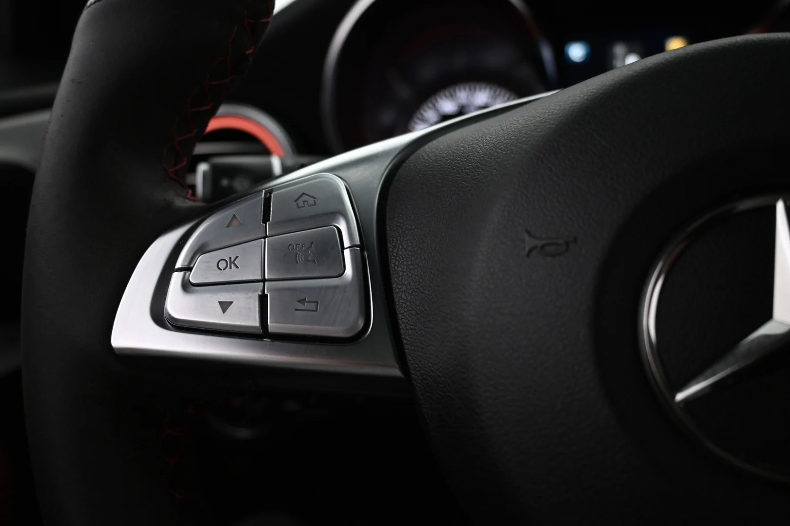 Car Image - 6LpZeapWPZSXdQMzJjzLgB