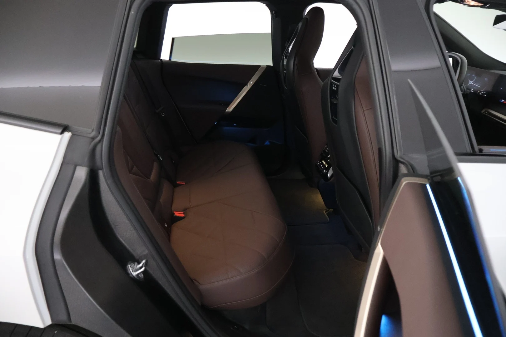 Car Image - 7491JuJIVOhm1fQvEp211V