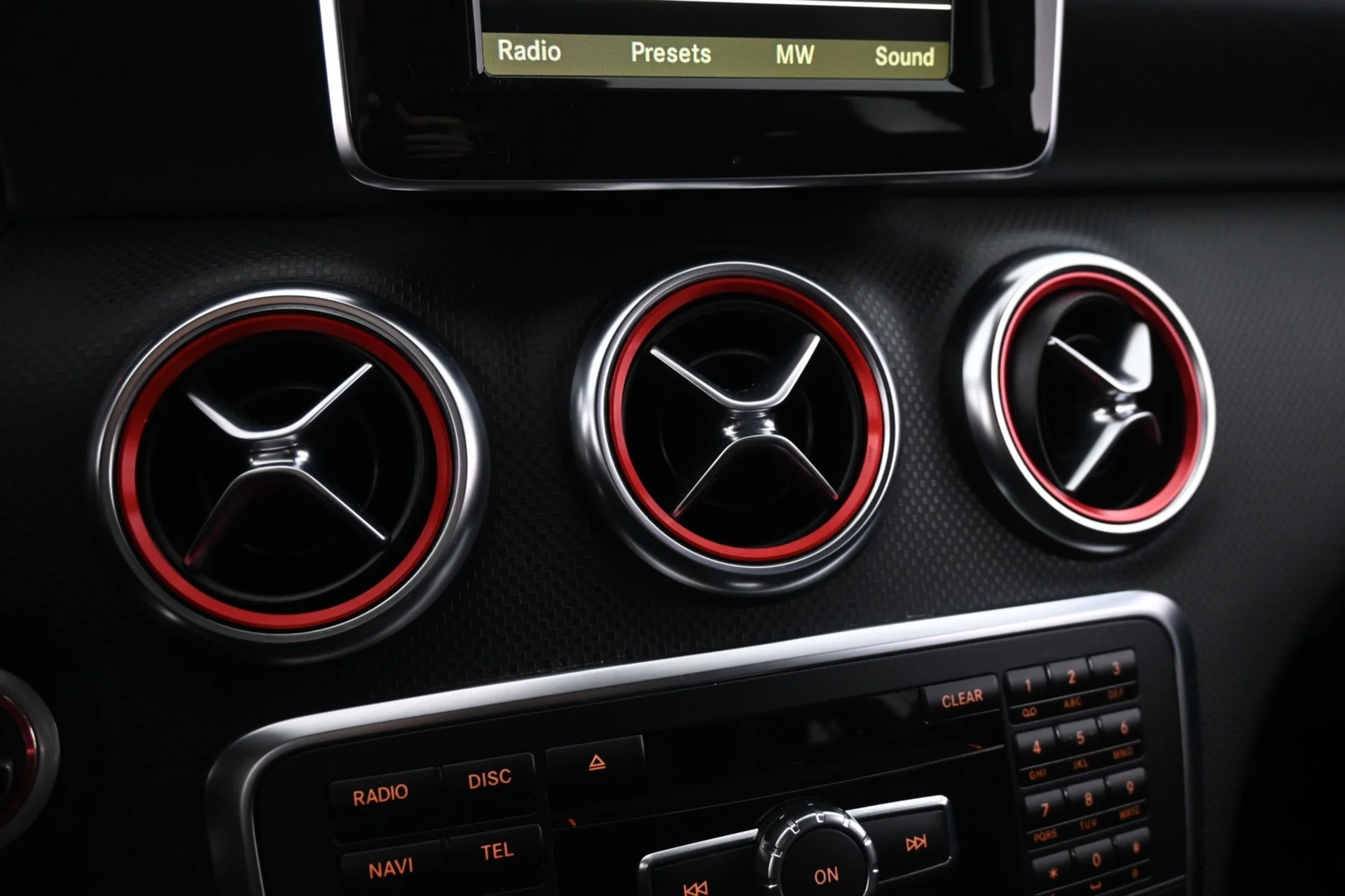 Car Image - 4pH1YVf6CQ5UKvODXJ9RnR