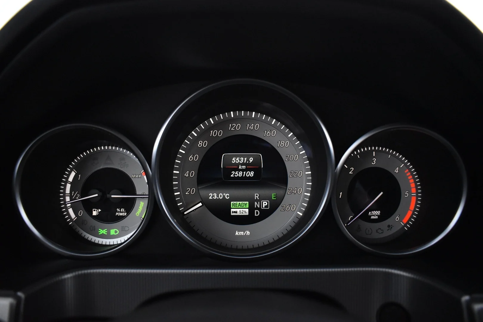 Car Image - 1fm9tUvYImH1j5zyKV6nGX