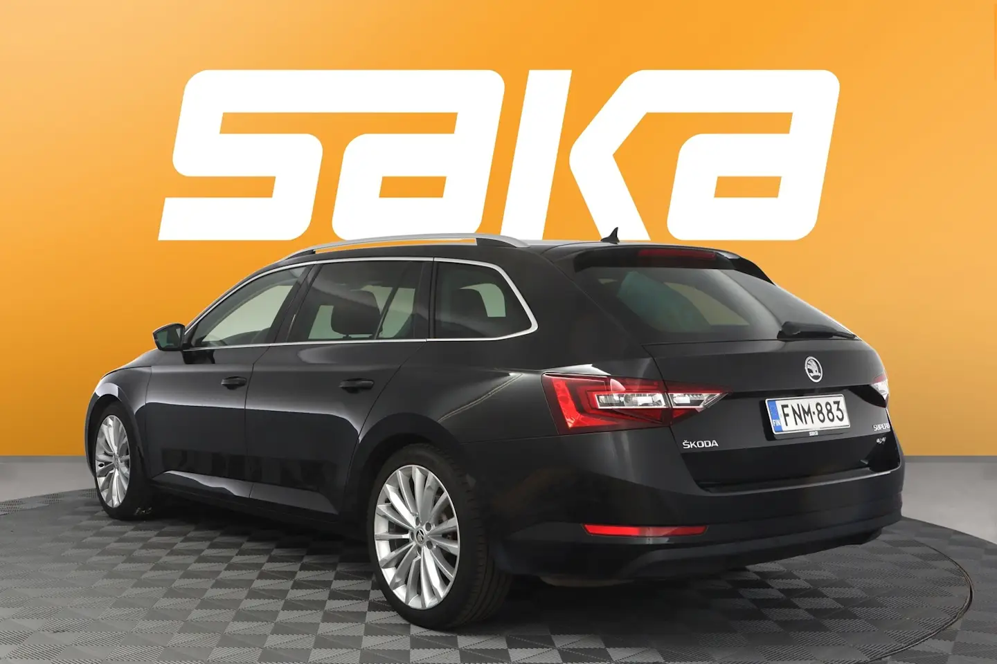 Car Image - 3rhj9ttfv7XUEbrP2QINiC