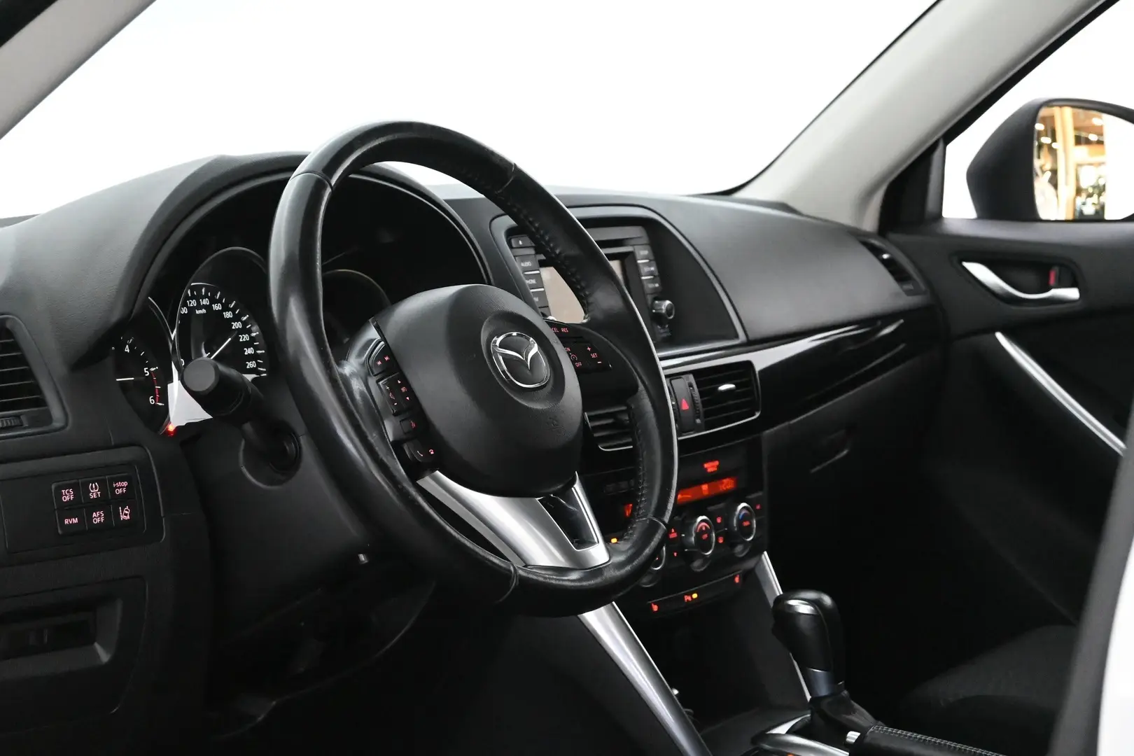 Car Image - 4VPaxx4qltKOyPrYUUQmrJ