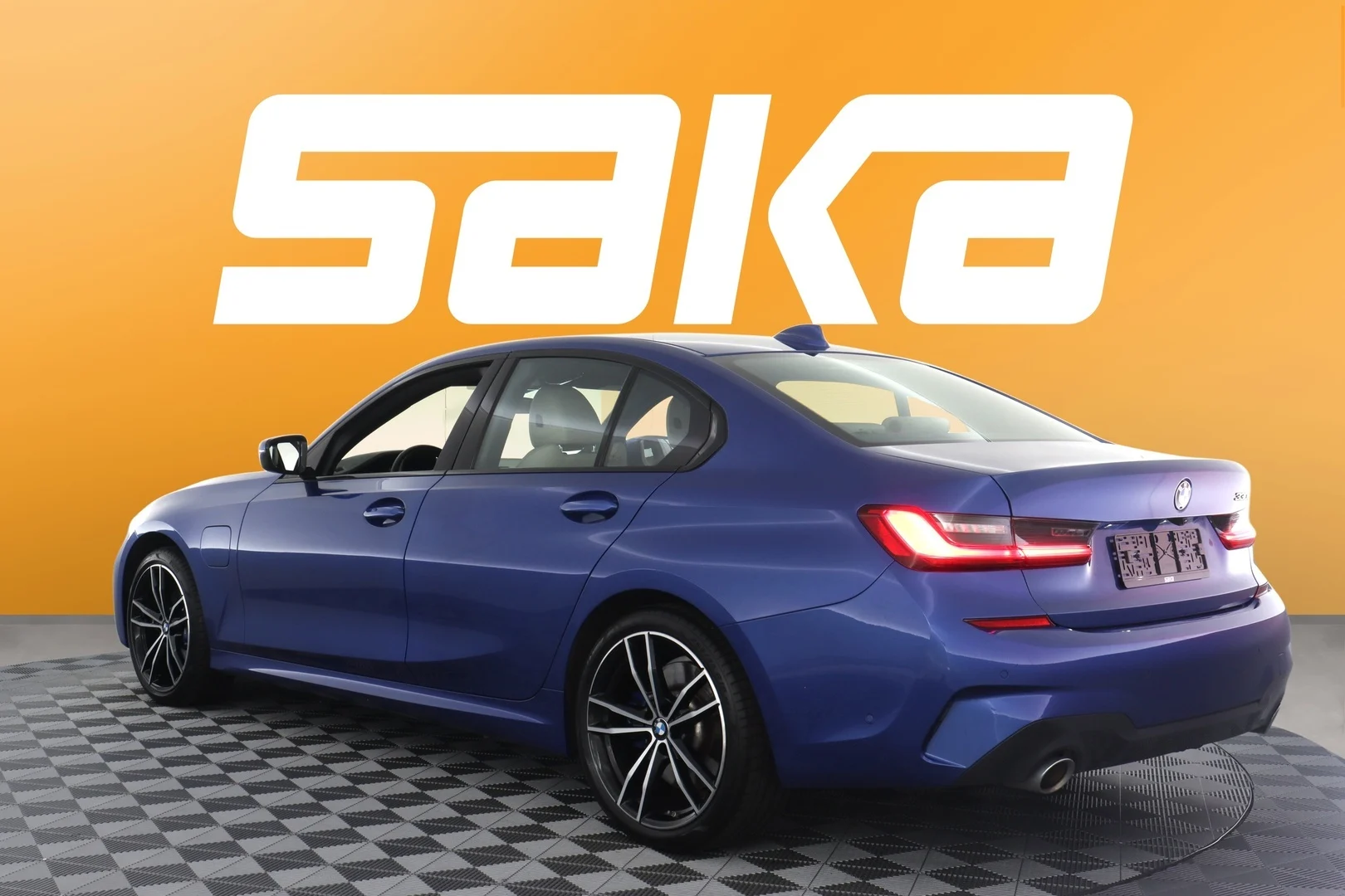 Car Image - 6eKSJ1ZVKnd6W4c0s4otU5