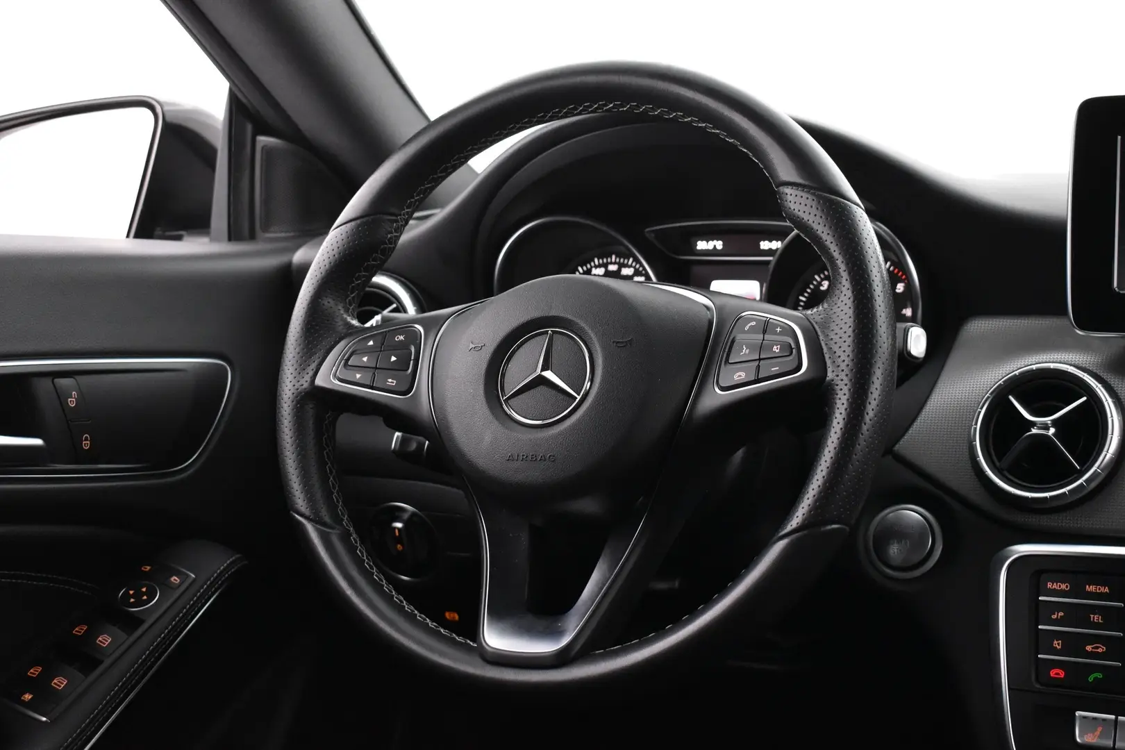 Car Image - 7p4s3XzLbI2Tdi8Lsf3Wow