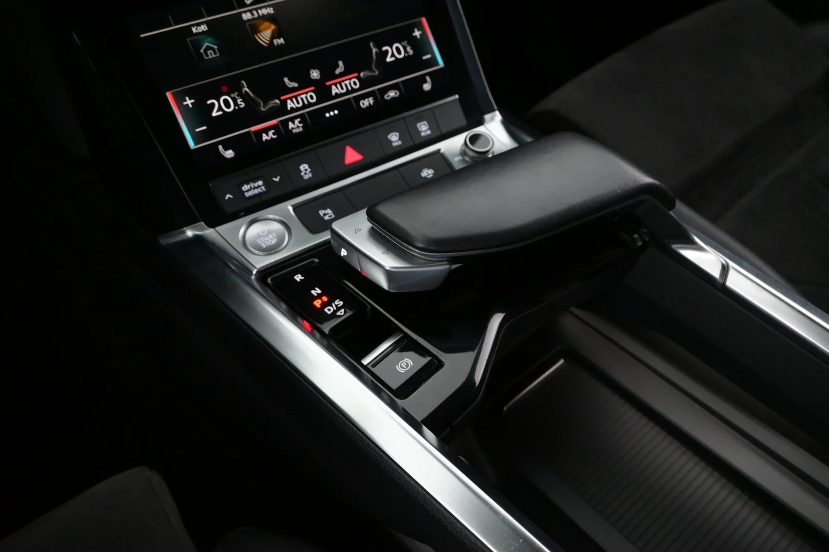Car Image - 2FsBsh9Mj0VdfPytxPBK6
