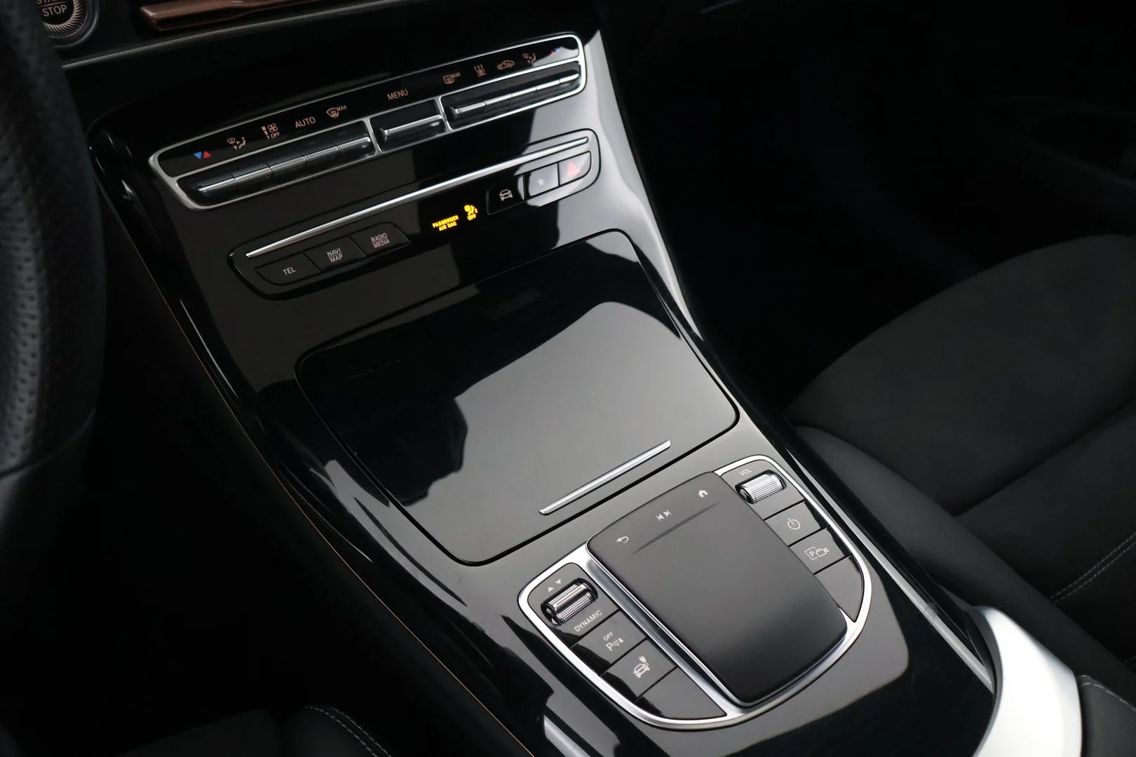 Car Image - aV7pfX2Faj2uCSS4CxnjR
