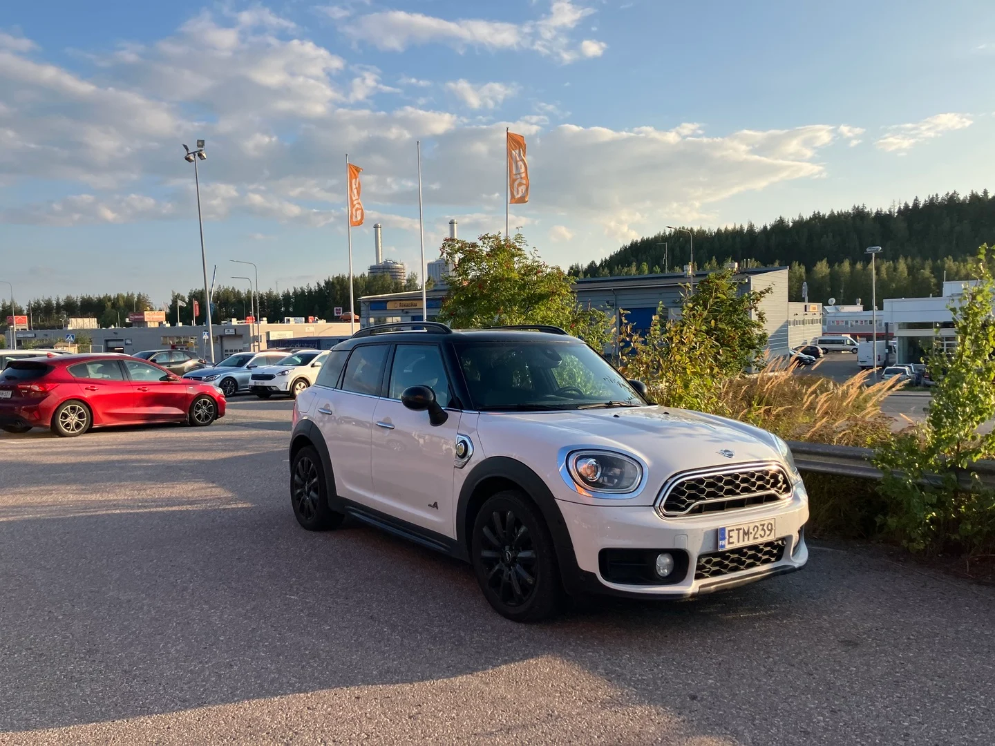 Car Image - 3tVmxAZN8eEsbQ9I2PQR9V