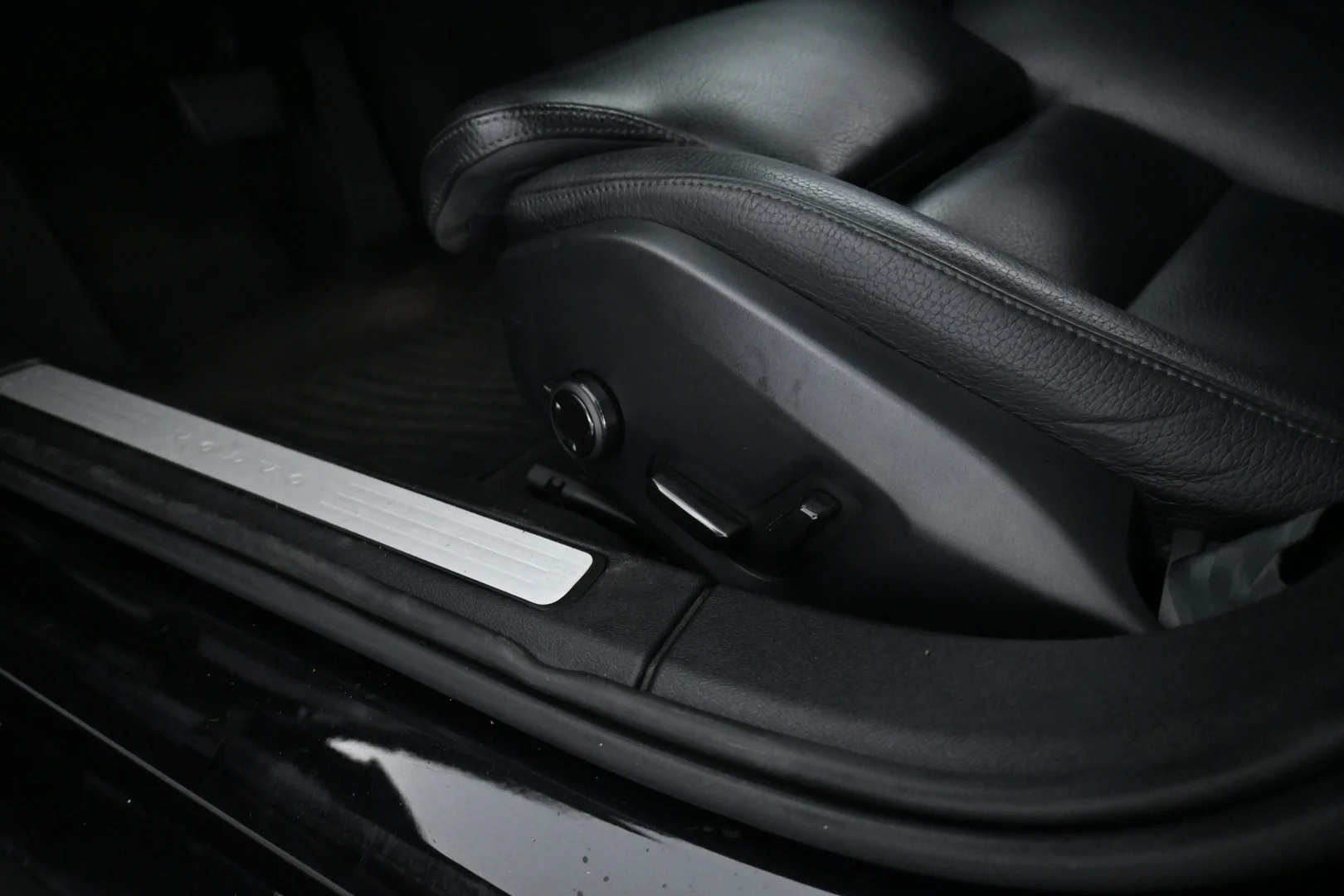 Car Image - 30IEGZM3pMXSMyfrTDbfff