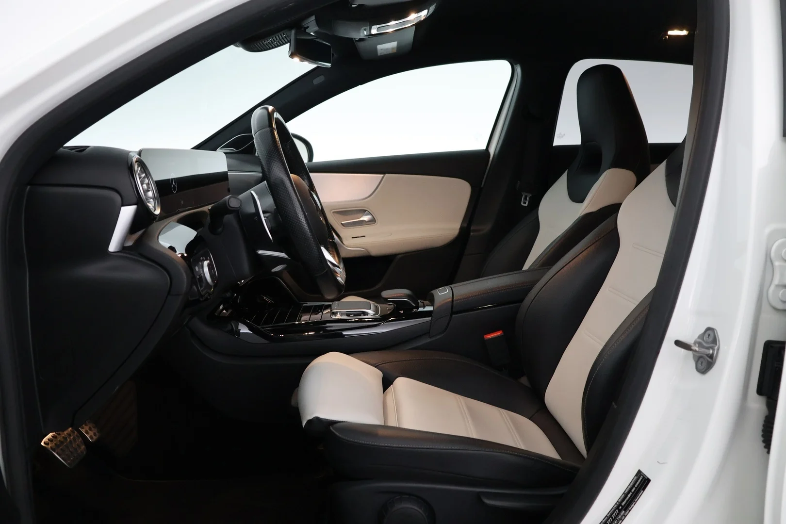 Car Image - 4t8BaXmADKK4dygrDnIgSL