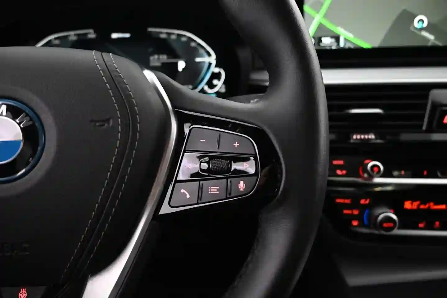Car Image - 4CFbsftWQ6f1ESiVdTc7f