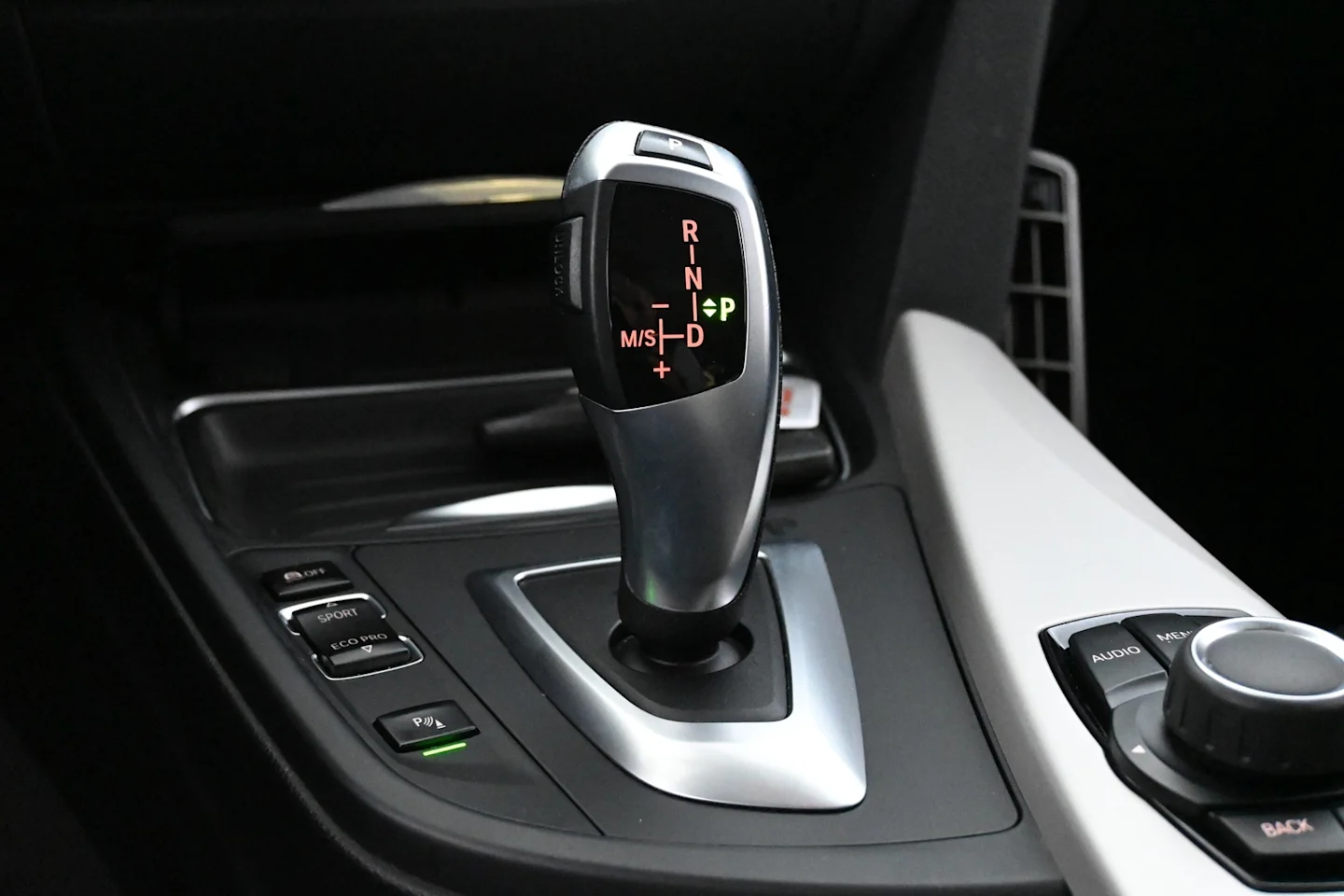 Car Image - 7d59V1HETtWfviYGIotkc2