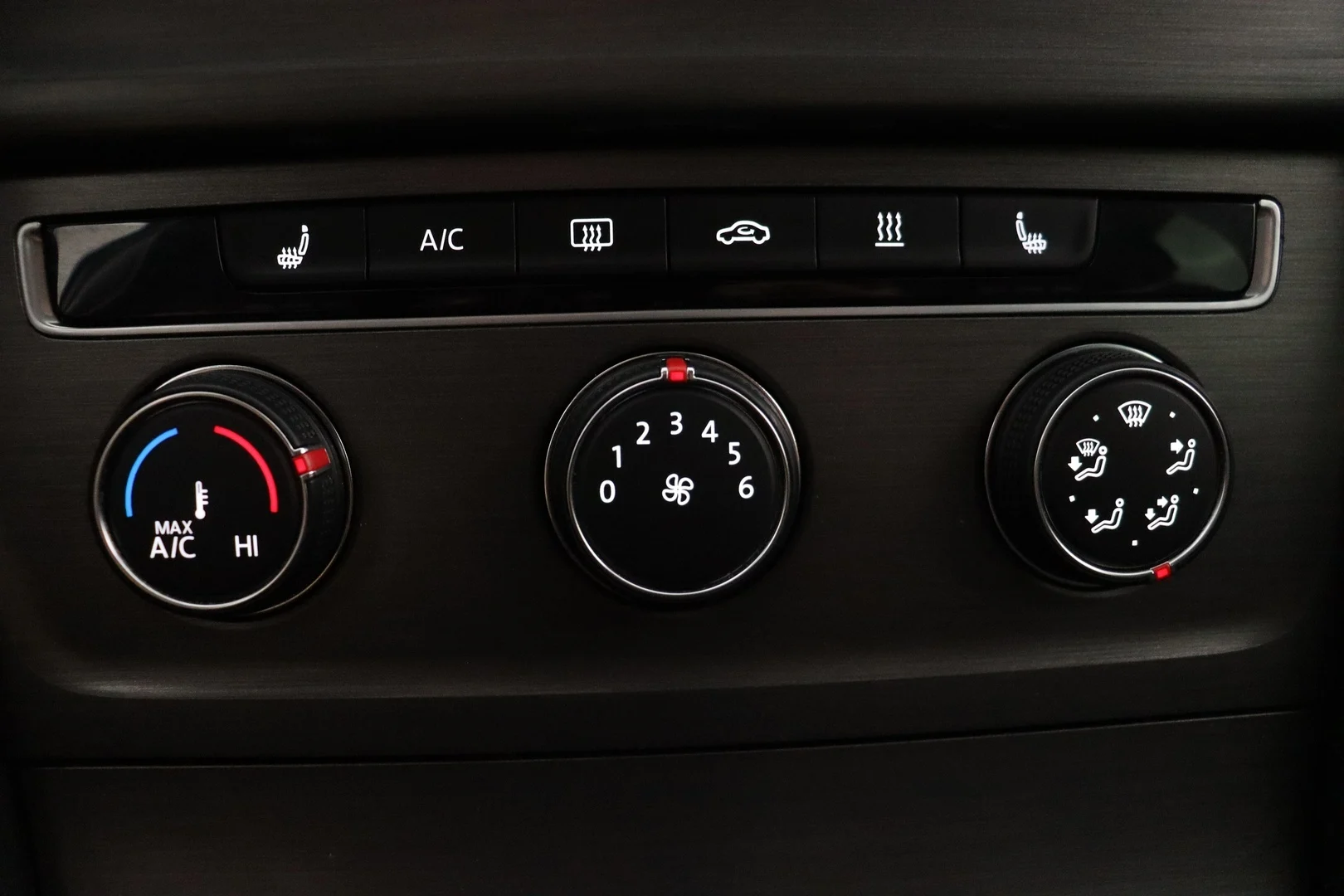 Car Image - 3PeVHMQXvBY2dcFrWzrDDf