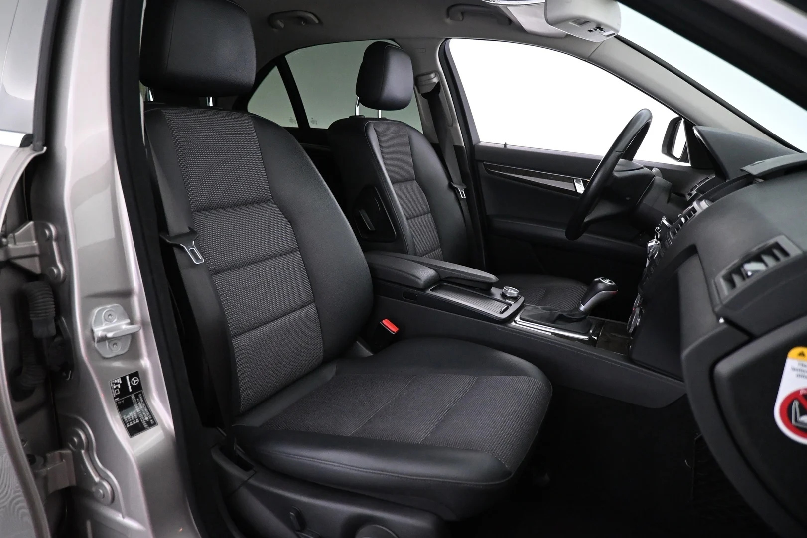 Car Image - 6LnQz9kXB9oe2inl1YyRWg