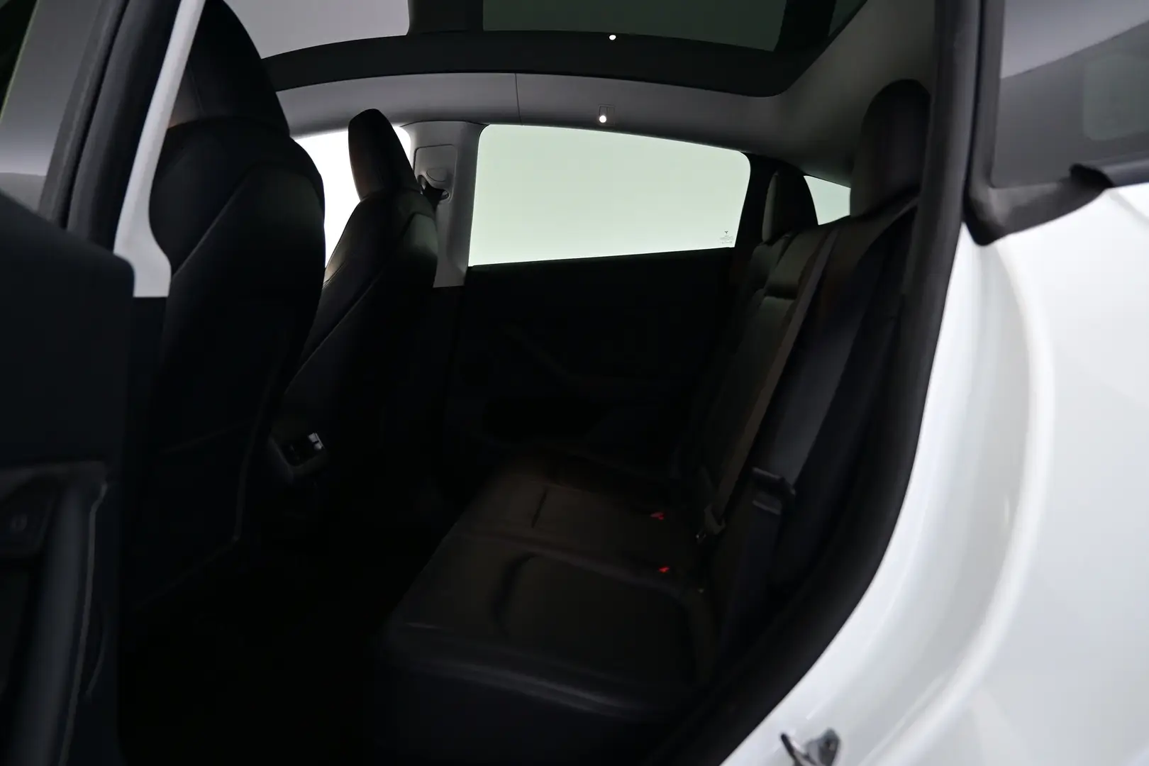Car Image - 1zcMEO5ayBvrl3lzVSwXxY