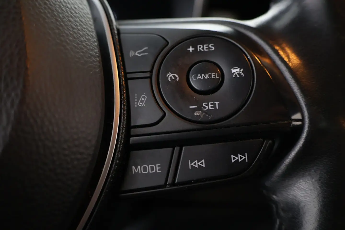 Car Image - 6gEQ7epQsVxroIIJlRrKIV