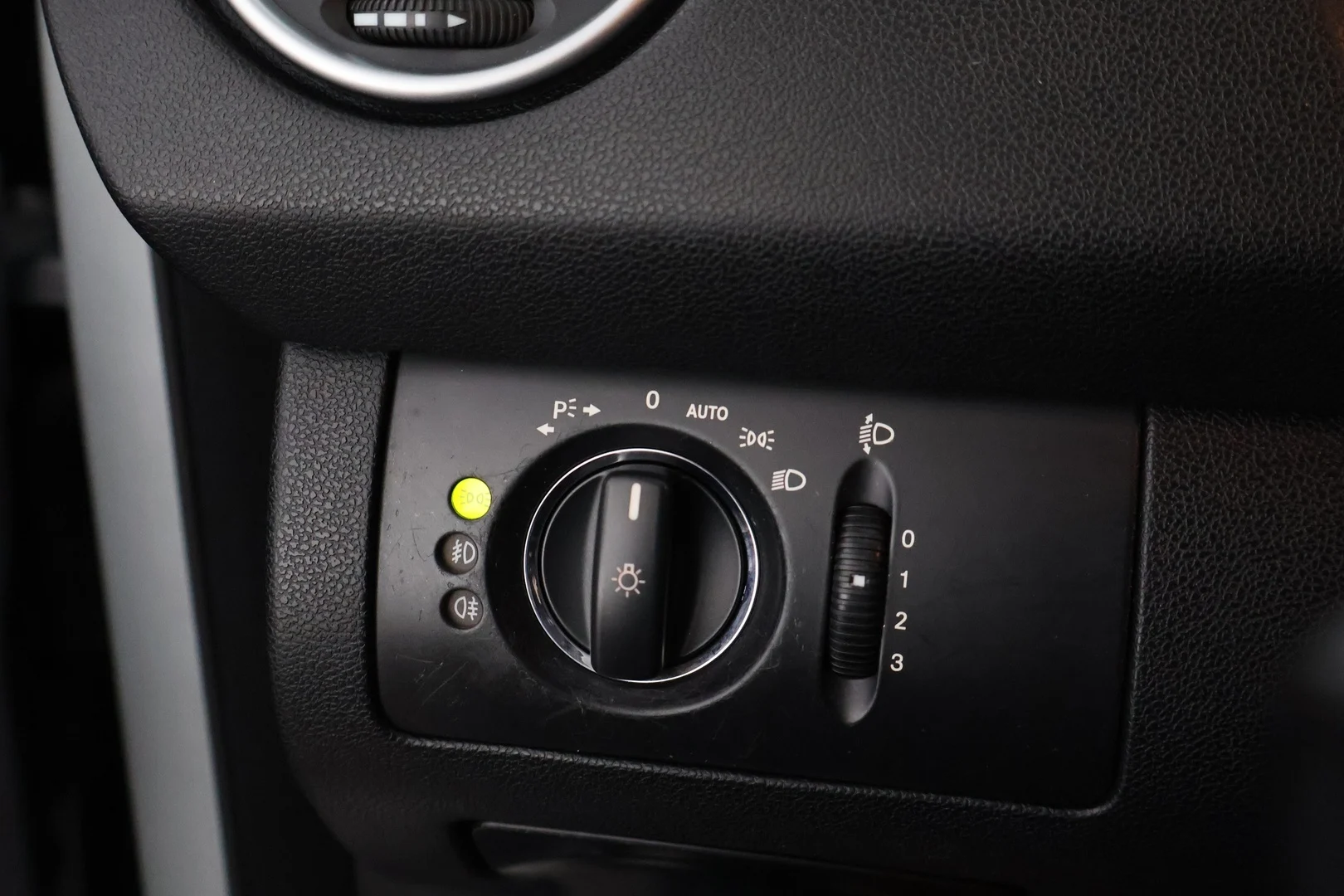 Car Image - 2wq34c2UzlWw5LSO8kdPly