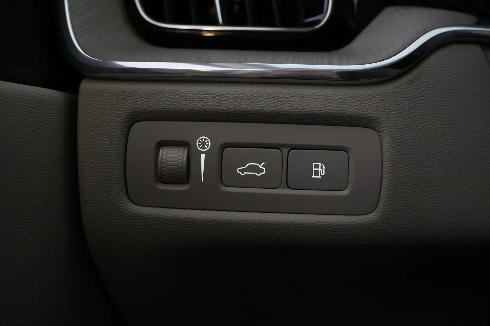 Car Image - 1vBWXtYSwVr9yBKSEihw7M