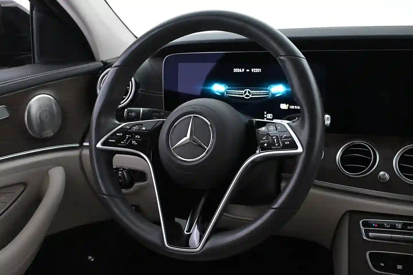 Car Image - nkfubx2hWI83IzQ4HHEzR