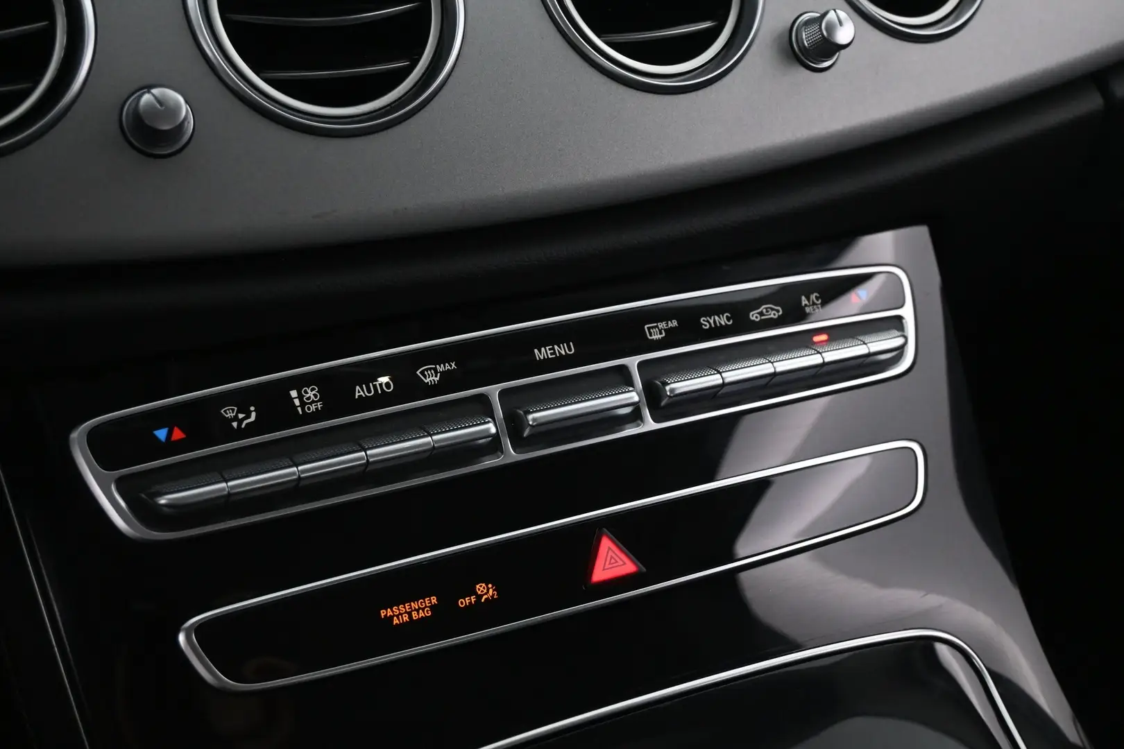 Car Image - 6S7HdpMqQaBxi0x1N3ZODT