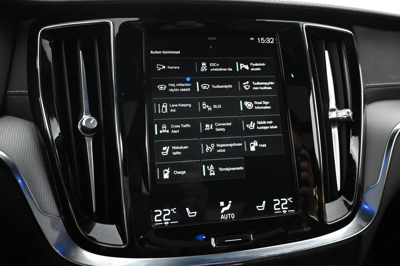 Car Image - 32GvS3yekf1Gi3i9d3I1wF