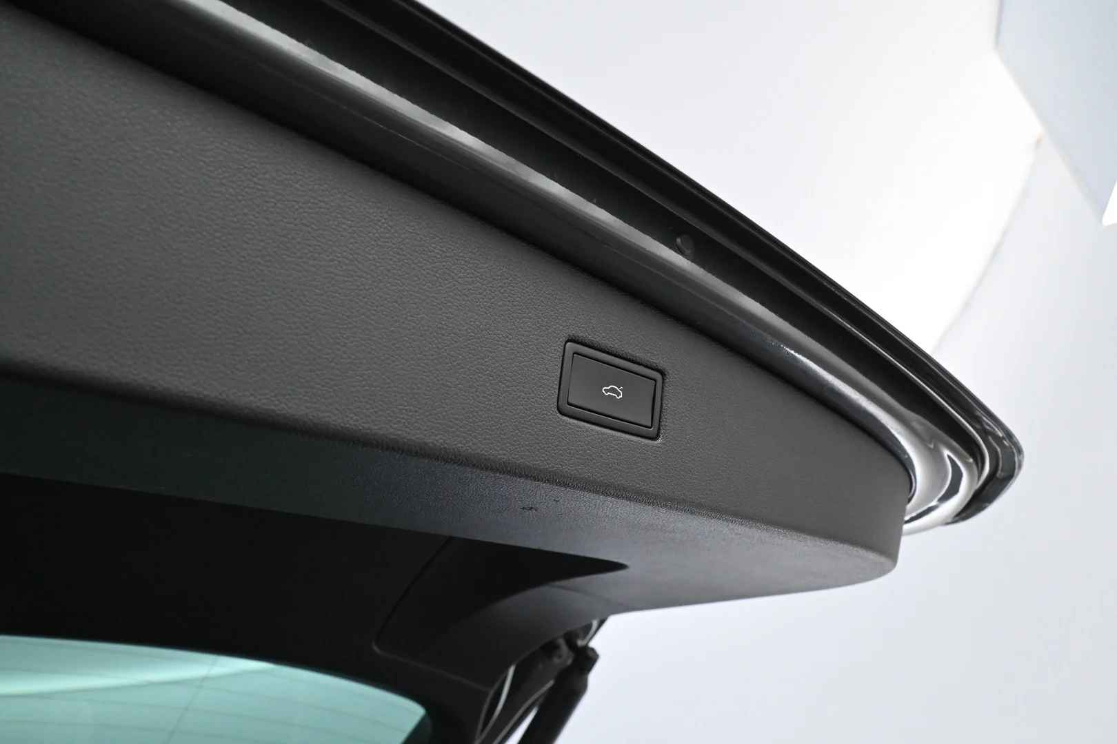 Car Image - 6HfWw7SBqkuv4D0w32uB49