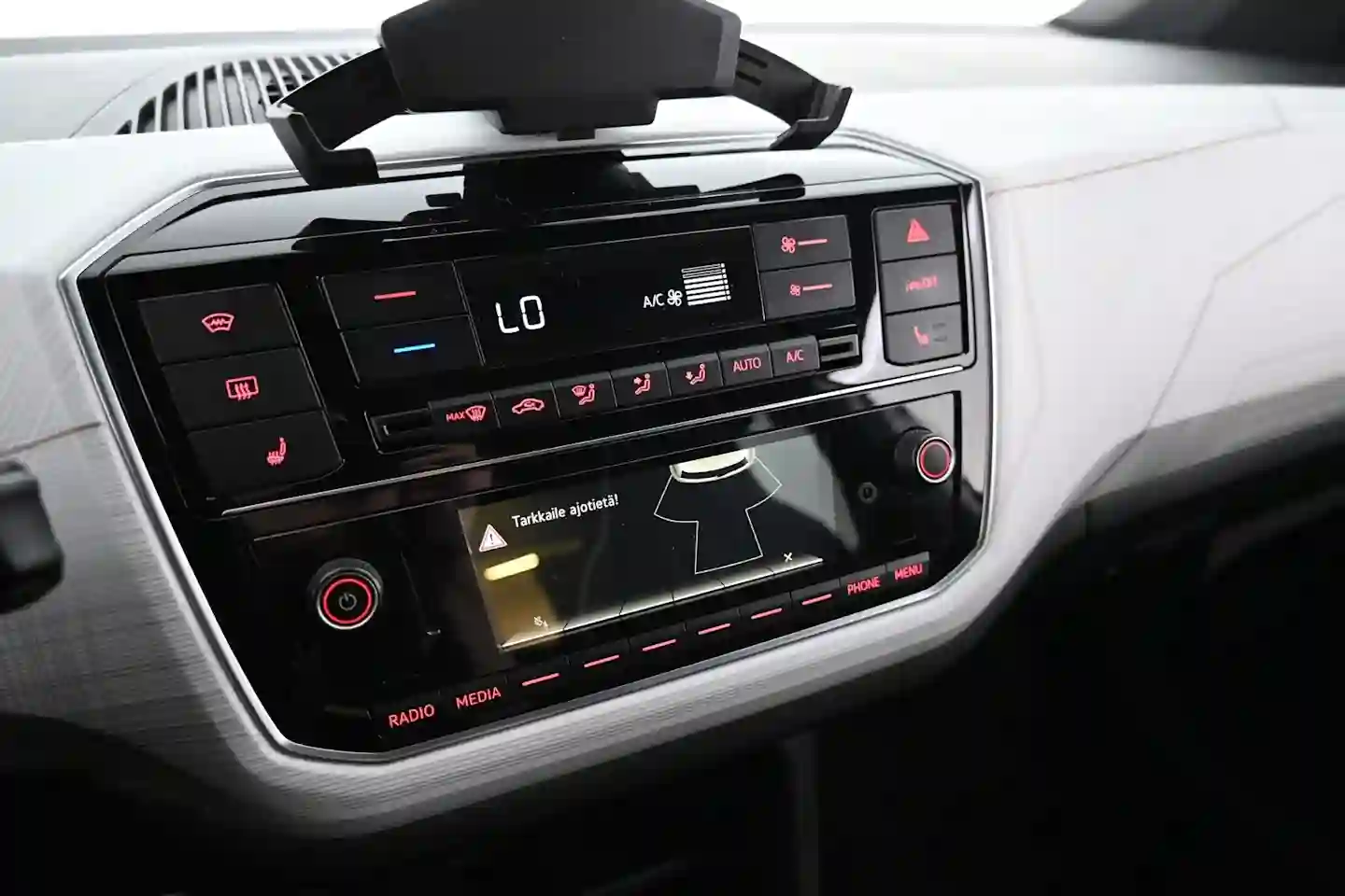 Car Image - 33gSiKYWe1SDzsVGjoF13u