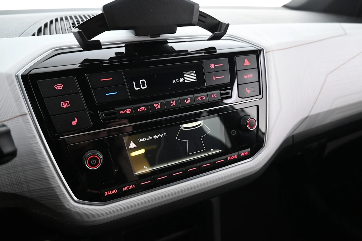 Car Image - 33gSiKYWe1SDzsVGjoF13u