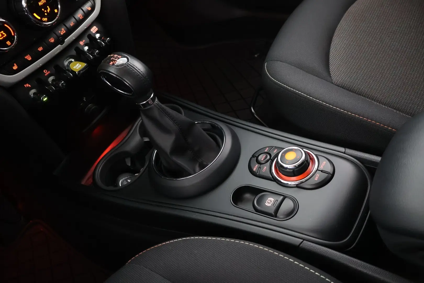 Car Image - XsRW4t33193iU7AcfeZys