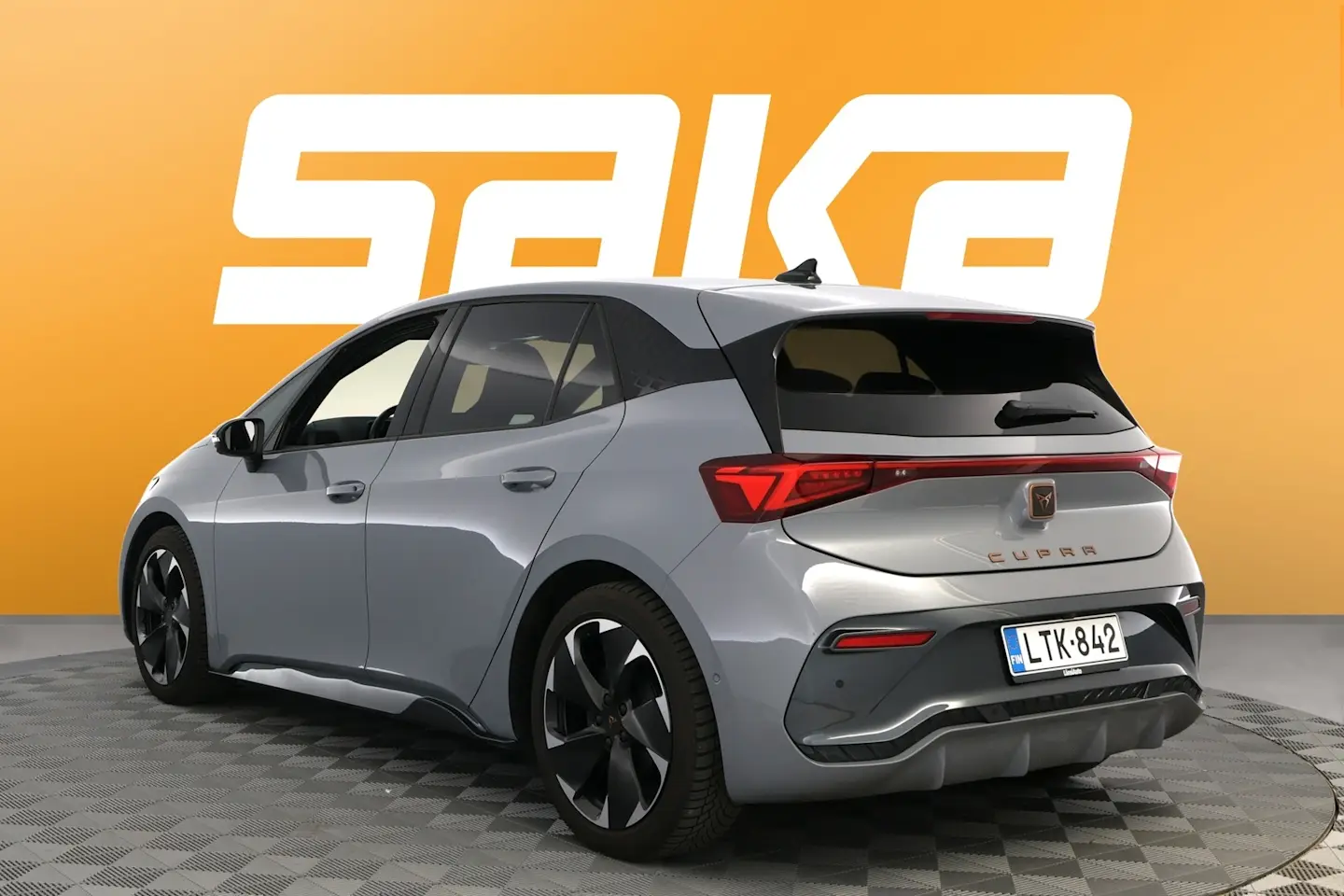 Car Image - 2RqFnVIiqQS1qx4tLwz20S