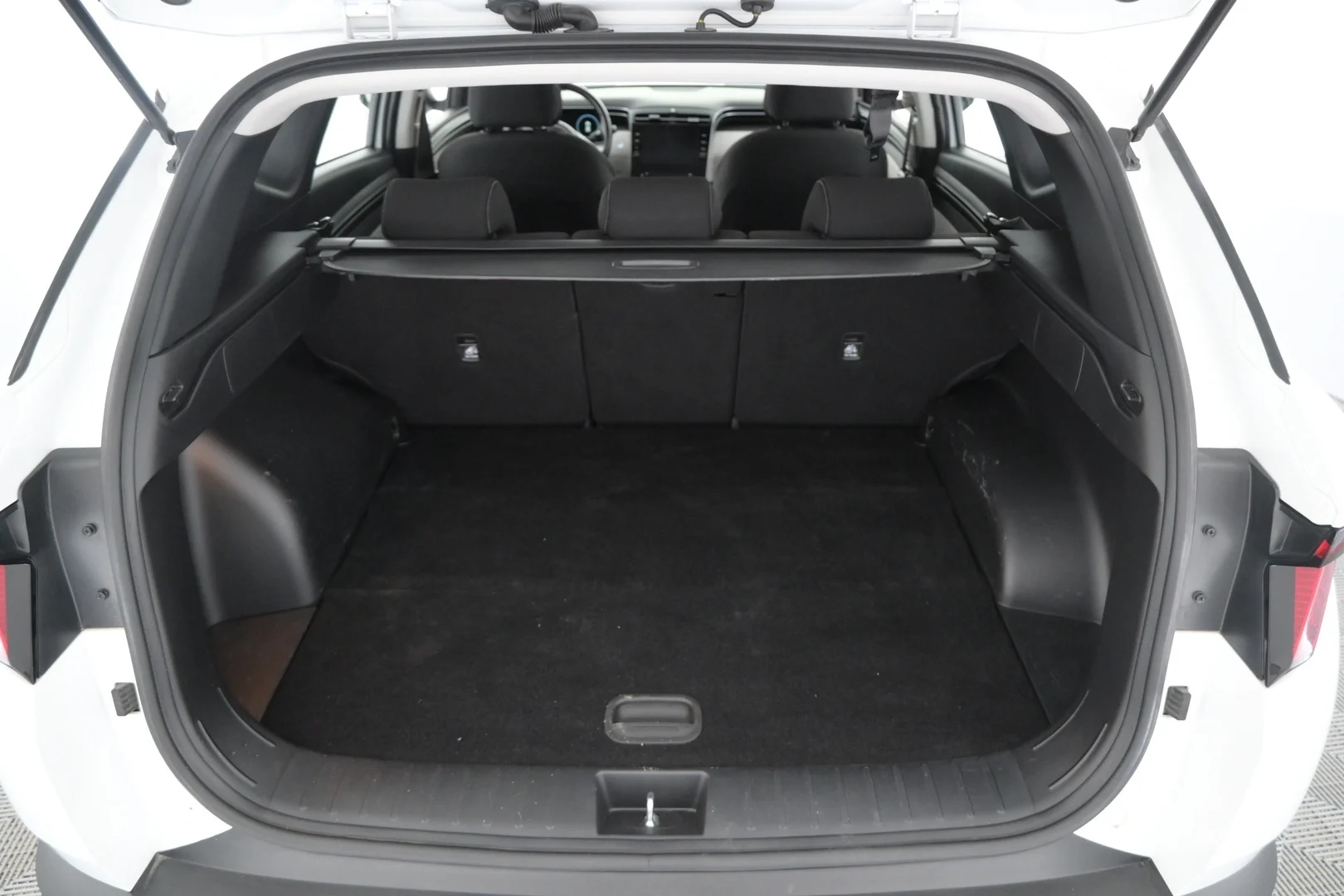 Car Image - 5dRqscMaiMNKVt7XYehngL