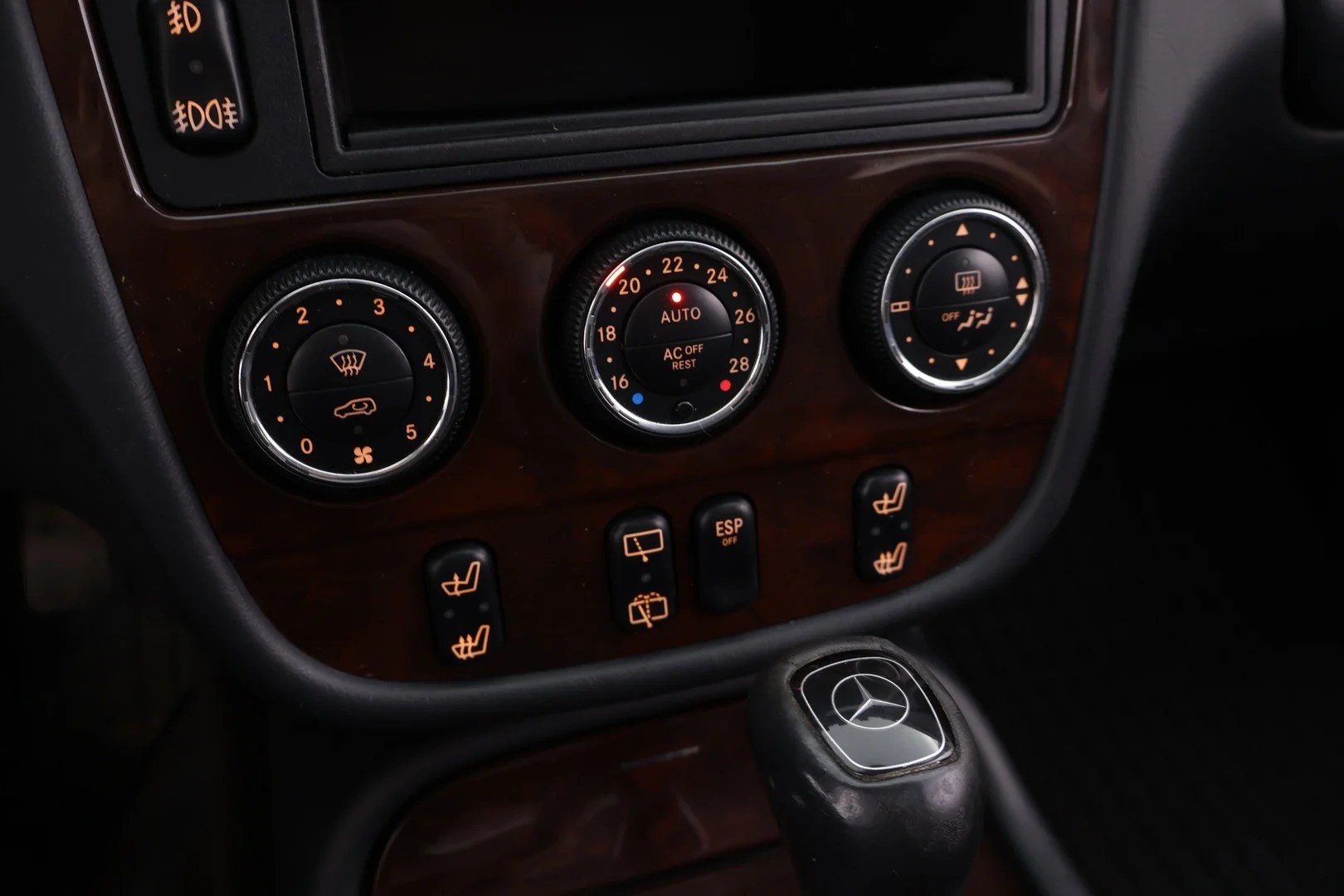 Car Image - 2qwSg4I0SisPDSY3LNTO57