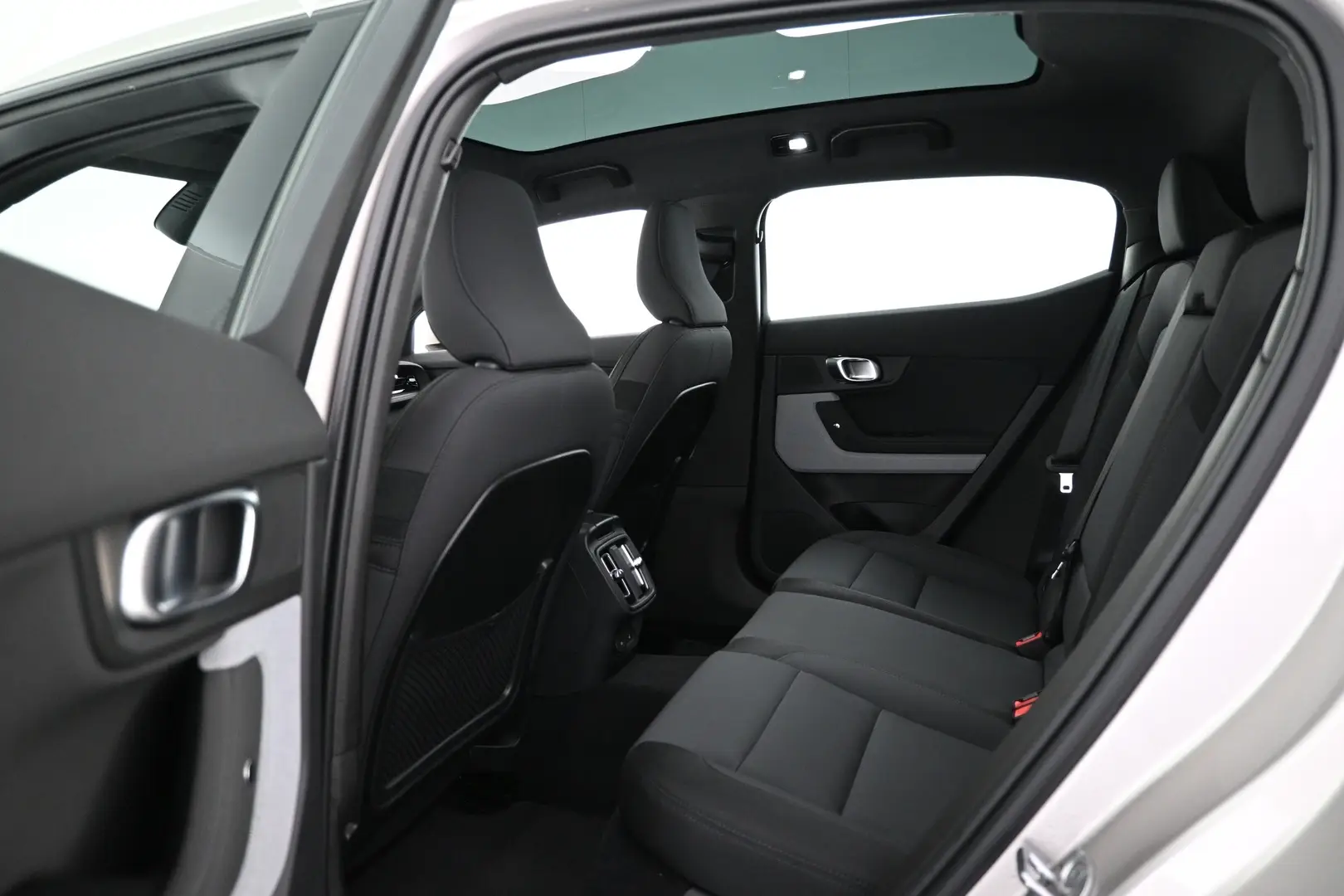 Car Image - 3CQBdtgCuYZ82DOA4C3CAb